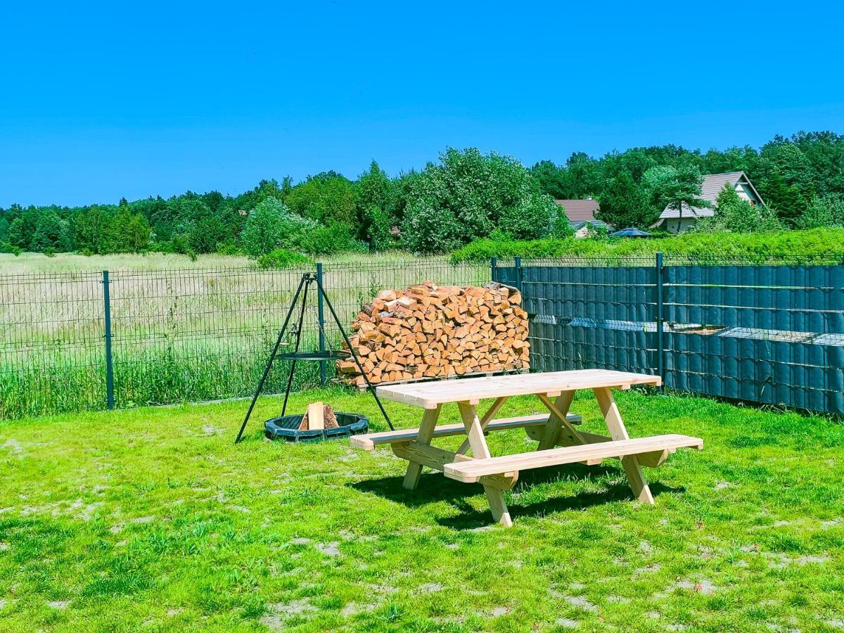 Slonce I Woda Domki Caloroczne, Klimatyzacja, Podgrzewany Basen, Bezplatny Parking 莱鲍 外观 照片